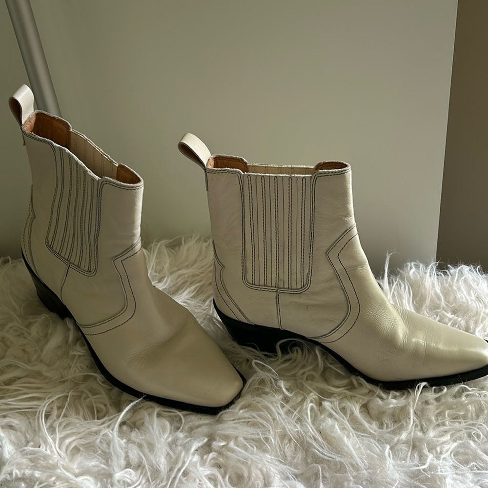 Crown Vintage Cream Ankle Boots